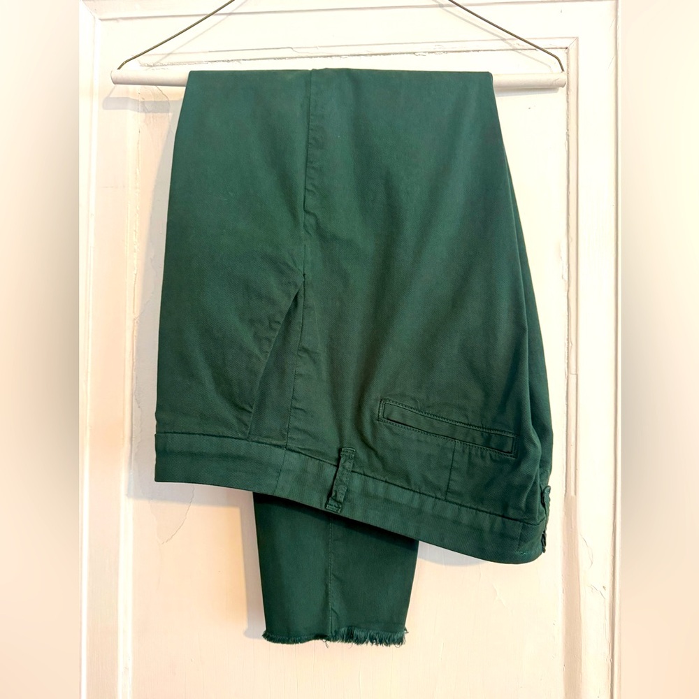 Frank and Eileen Wicklow Trousers Forest Green Size 8 pristine condition.